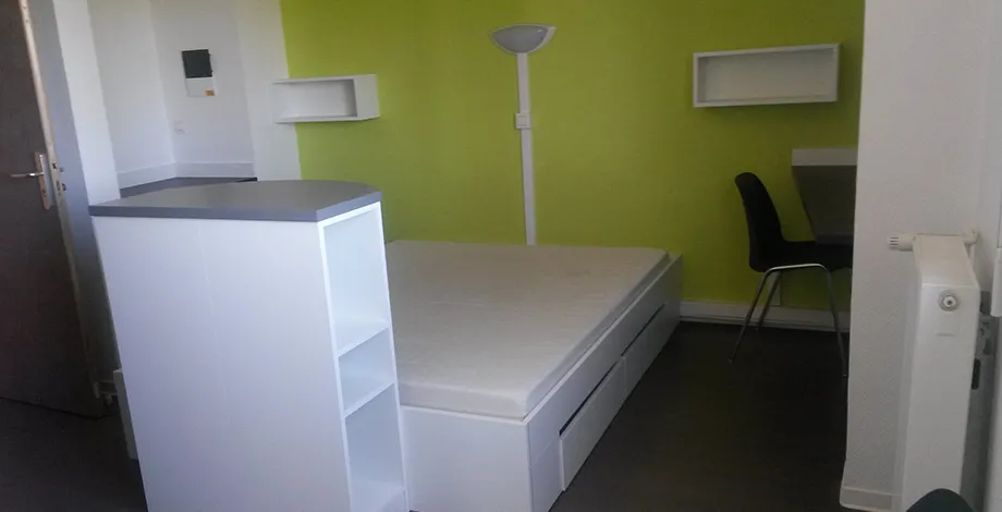 Les Cigales, double occupancy (D3) & workspace