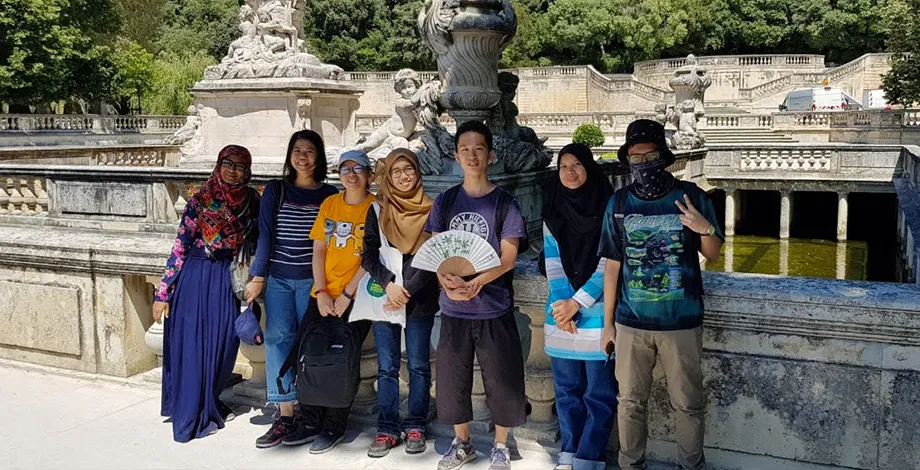  Nîmes, an ancient Roman city